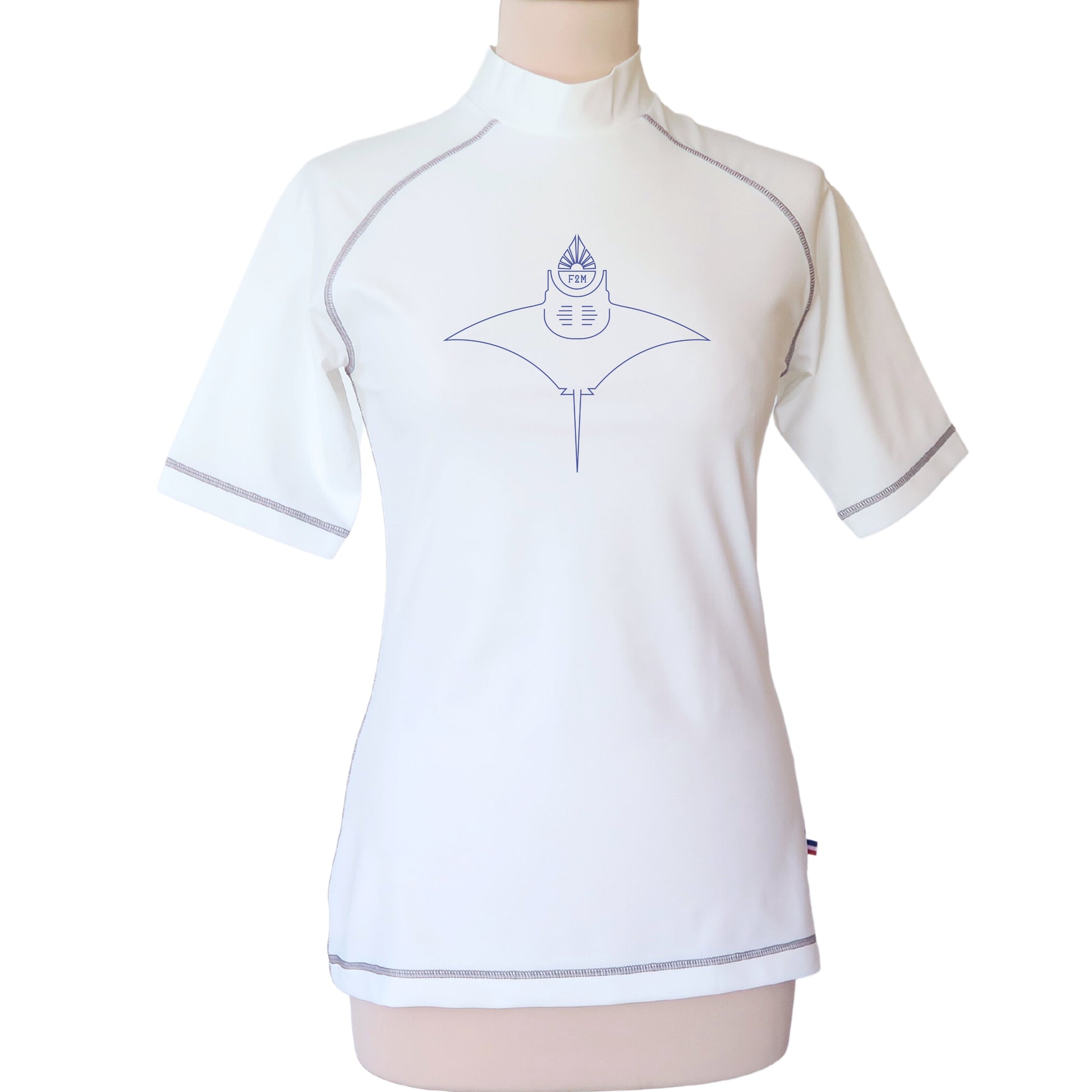 rashguard lycra anti uv femme manches courtes blanc fabriqué en France UPF50+ Made in France avec des filets de pêche recyclés, écolo, durable, top maillot tee-shirt eco responsable F2M raie manta