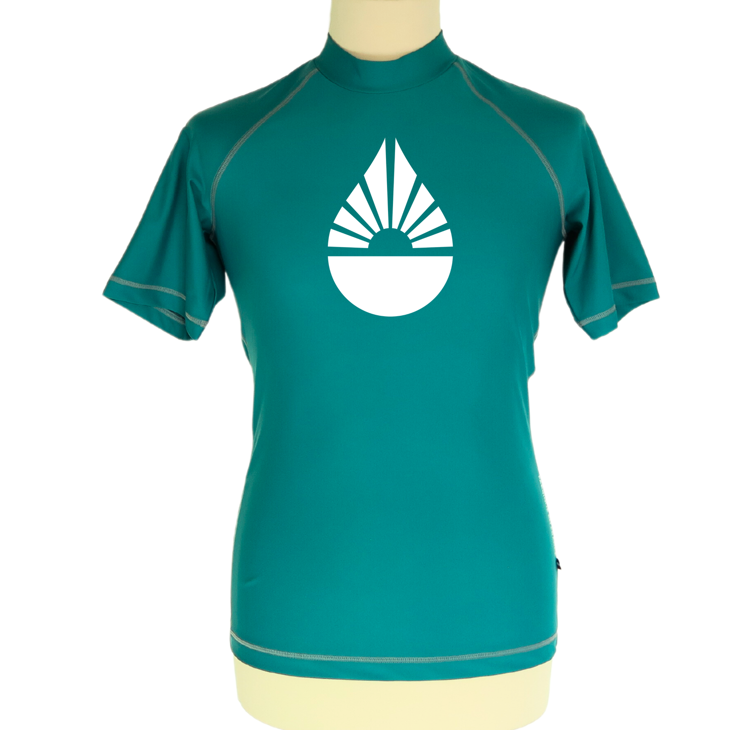 rashguard lycra anti-uv homme manches courtes vert certifié UPF50+ sans additif chimique Made in France à partir de filets de pêche recyclés et autres déchets marins ECONYL fabriqué en France durable écolo, top, maillot, tee-shirt vert goutte torse drop sunshine sun protection 