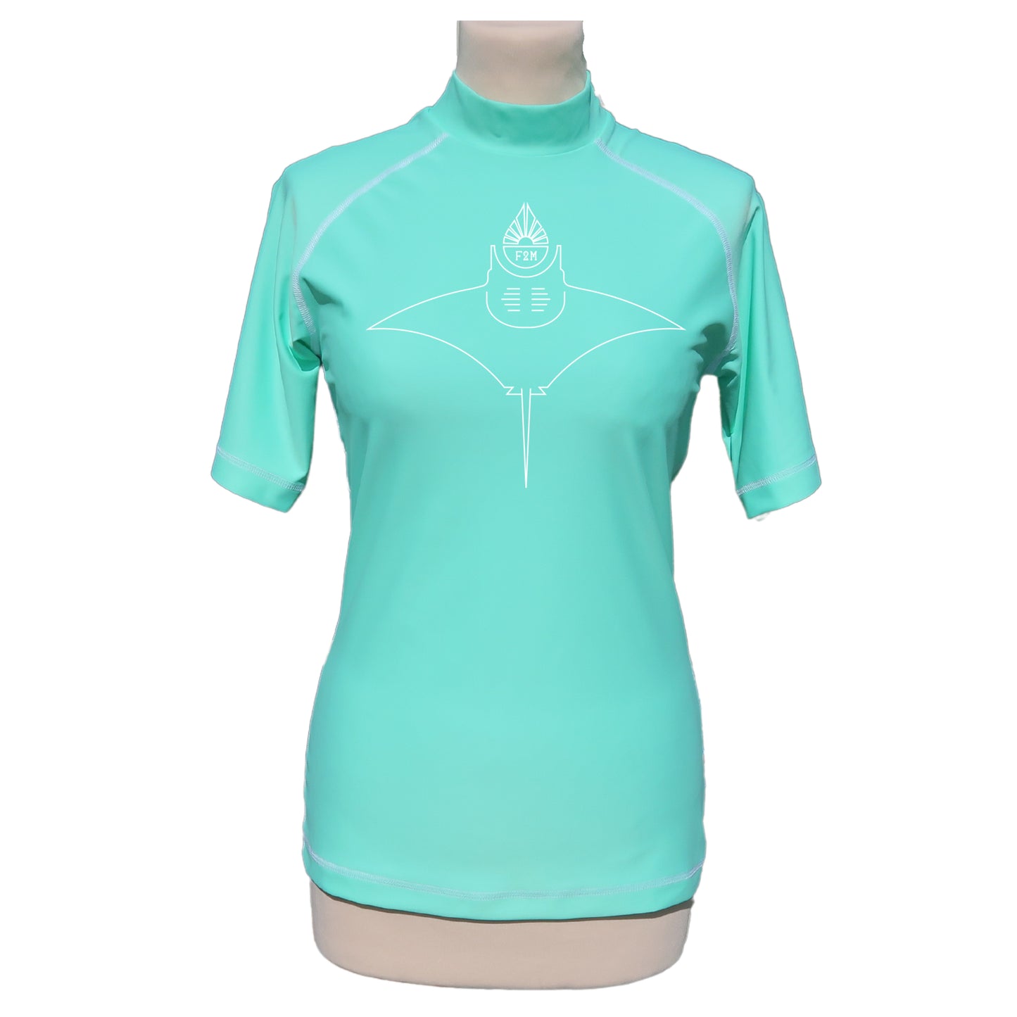 rashguard lycra anti uv femme manches courtes vert d'eau fabriqué en France UPF50+ Made in France avec des filets de pêche recyclés, écolo, durable, top maillot tee-shirt eco responsable F2M coupe moulante personnalisé raie manta
